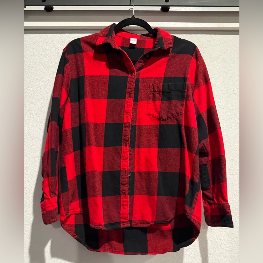 Old Navy Red and Black Plaid Flannel Button Down Shirt